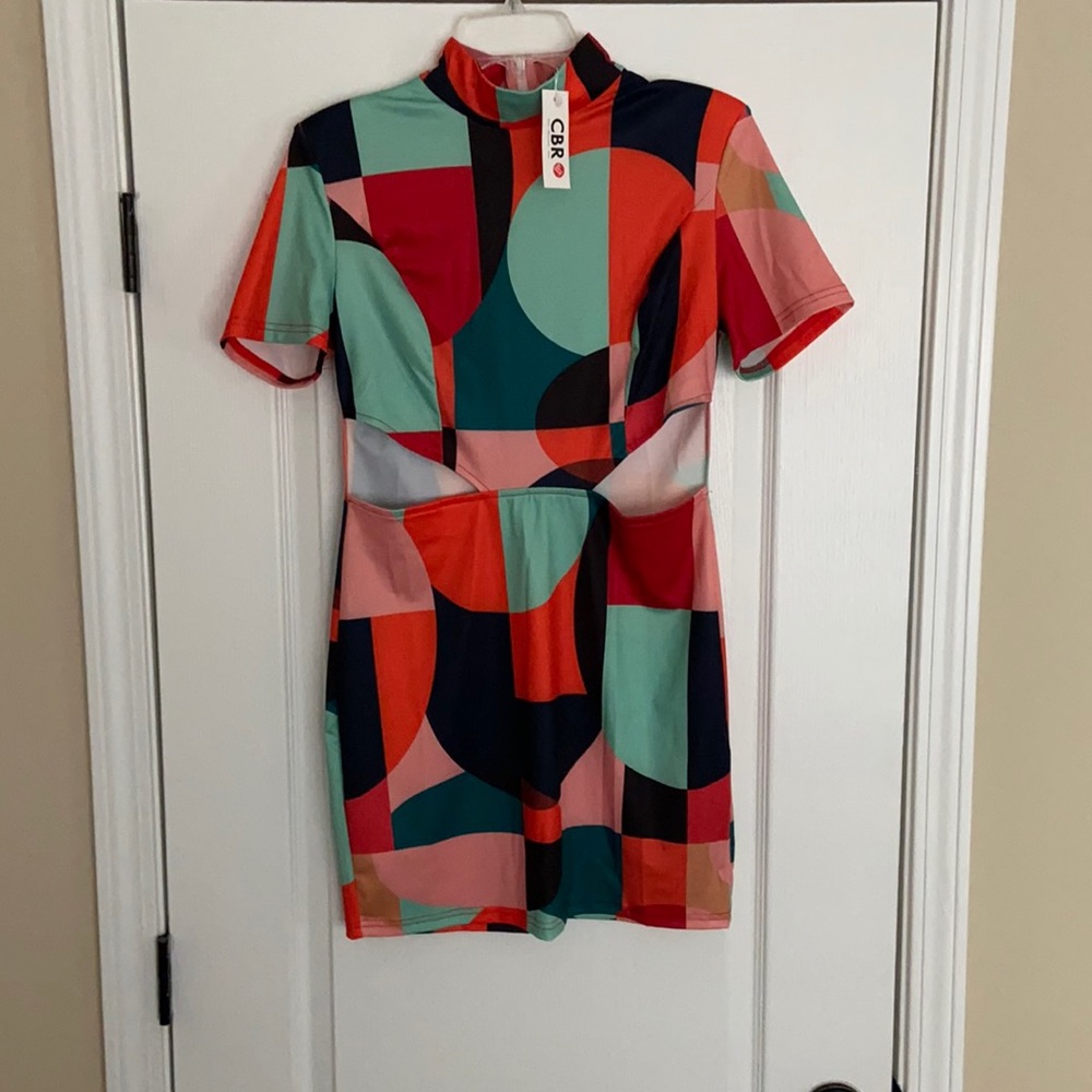 Super cute abstract dress!